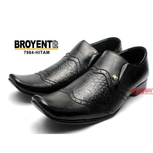 Foto Produk Sepatu Pria Kerja Kantor Pantofel Kulit Sapi Asli Hitam 7984 - Cokelat, 39 dari Broyent-shop