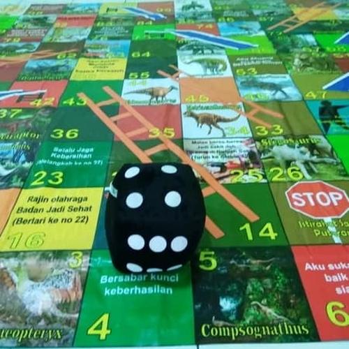 Foto Produk Ular tangga Raksasa Dinosaurus Satu Set (Alas dan Dadu) dari Toko Farhaz