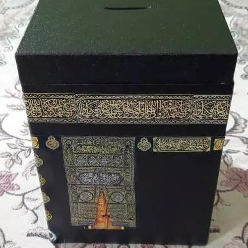 Foto Produk Celengan kabah bisa buka tutup uk. Besar dari Galery Molitha