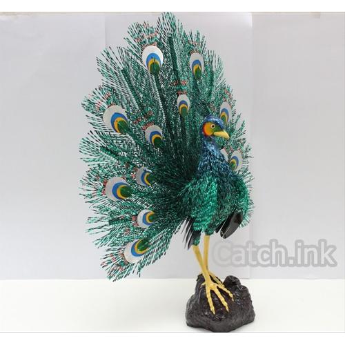 760 Koleksi Gambar Burung Merak Dari Pensil Gratis