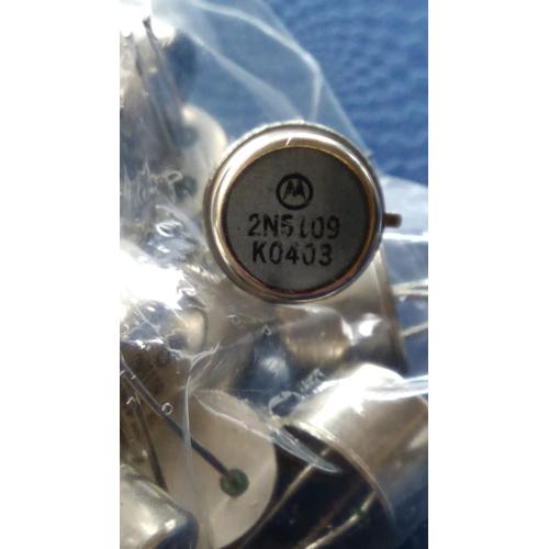 MOTOROLA PMLN8309A Vehicular Power MOD And Cable Non-RF Base-Cradle - Foto 9