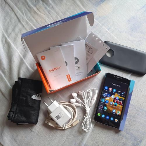 Foto Produk Moto E4 Plus / E4+ warna Grey/Black 3/32 Fullset Ori Lengkap dari rocketsheep