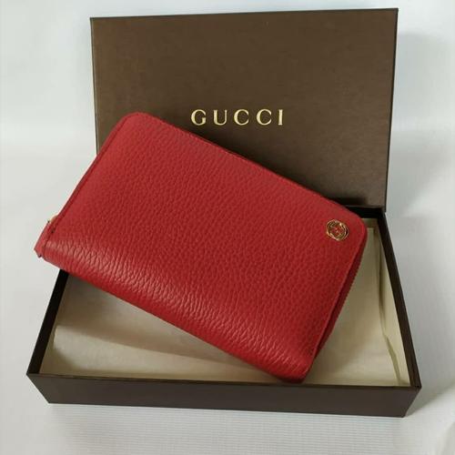 red gucci wallet