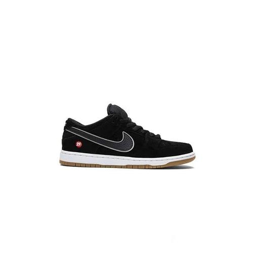 nike dunk low quartersnacks