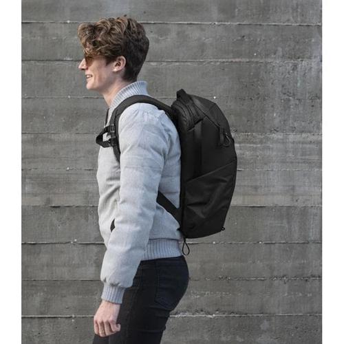 peak design 20l weight