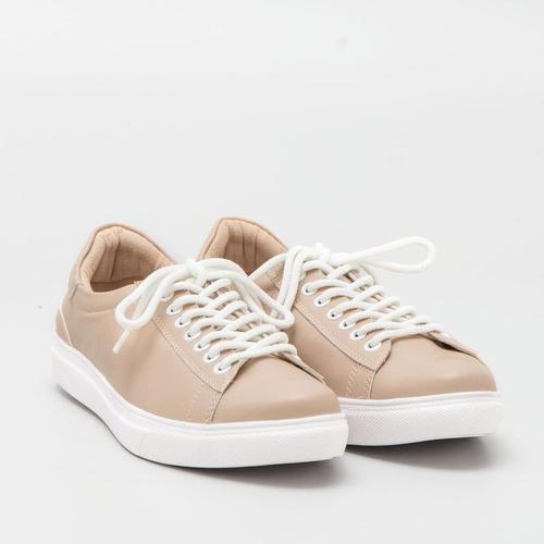 tan sneakers