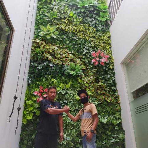 Jual Vertical Garden Artificial Dekorasi Taman Indoor - Kab Bogor - Nuansa Indah Plant Rumput Sintetis Tokopedia