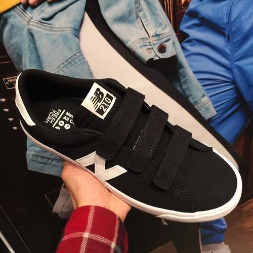 NEW BALANCE AM210 VELCRO BLACK WHITE 