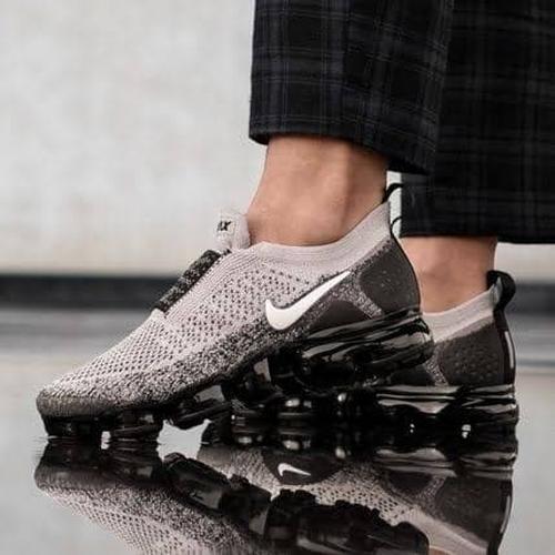 nike air vapormax flyknit moc 2 moon particle