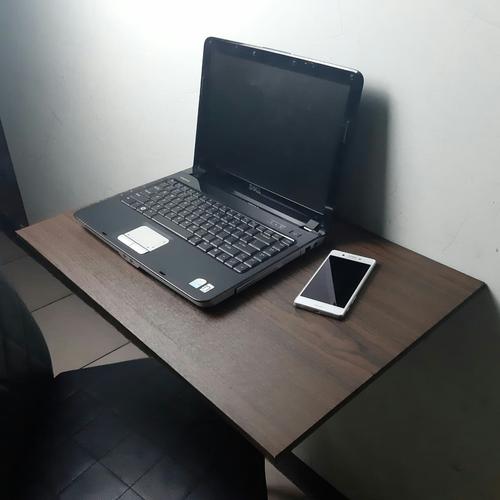 Foto Produk Meja Lipat Dinding / Meja Laptop 40cm x 60cm - Hitam dari Tokoulie