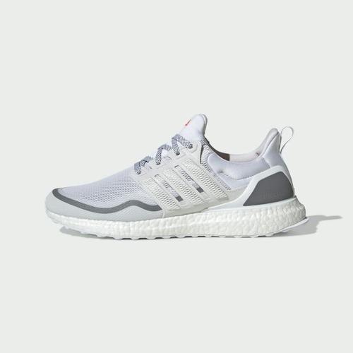 ultraboost reflective black