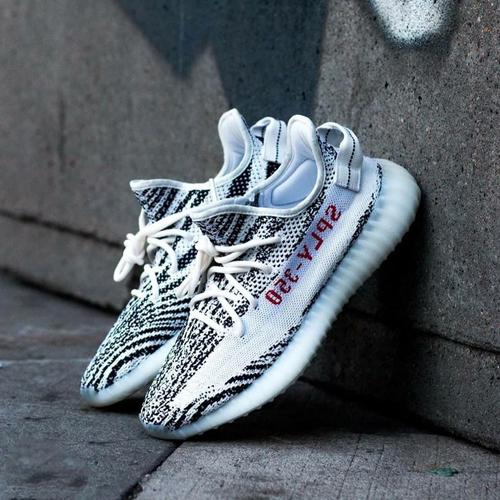 Jual Sepatu Adidas Yeezy Boost 350 V2 