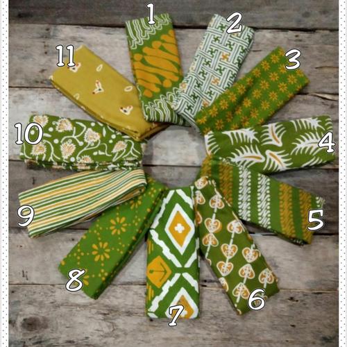 Foto Produk Kain Batik Cap Handmade Serian Hijau Pupus Kuning (4) dari Beautique Batik Aini
