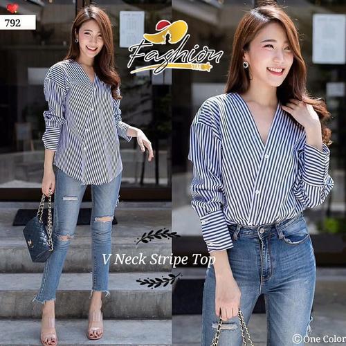 Gambar PAKAIAN WANITA BLOUSE V-NECK STRIPE TOP BLUE | X68 dari Fashionstar_jkt88 Jakarta Barat Tokopedia