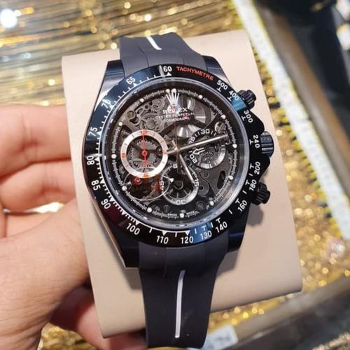 Artisans de Geneve La Blausee, Skeletonized and Hand-Wound Rolex Daytona -  Hands-On, Price