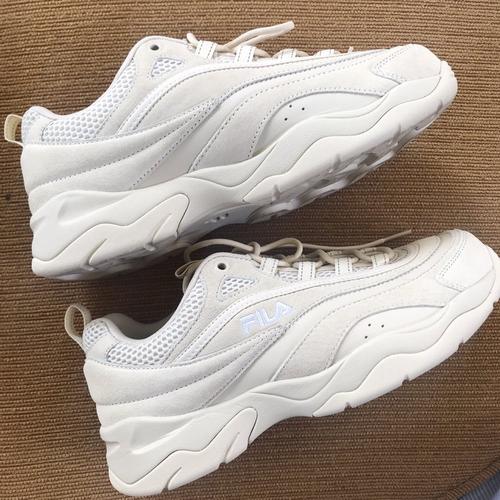 Jual Sepatu Sneakers Fila Women Size 