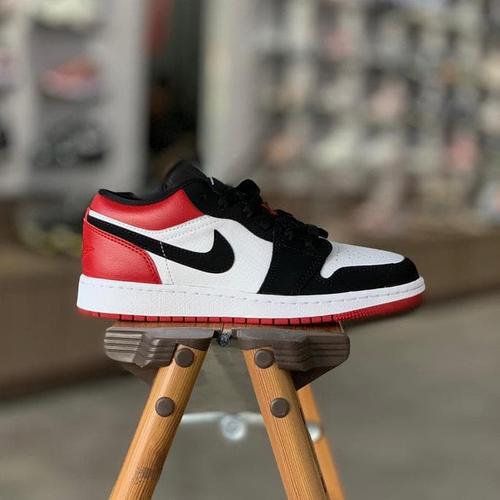 jordan 1 low black toe gs