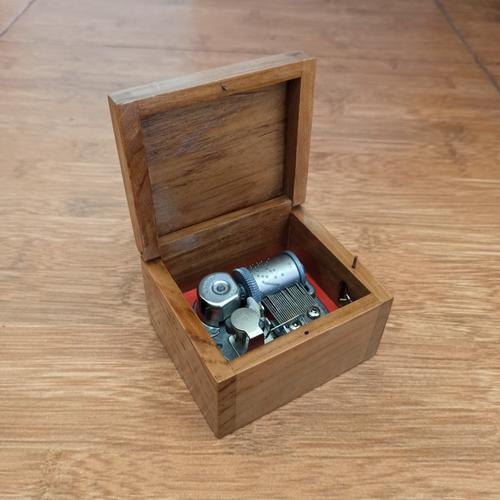 Foto Produk Sankyo Japan Wooden Music Box Automatic Canon In D 30 Note Movement dari Hotwheels_bali