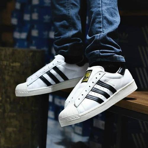 superstar laceless black