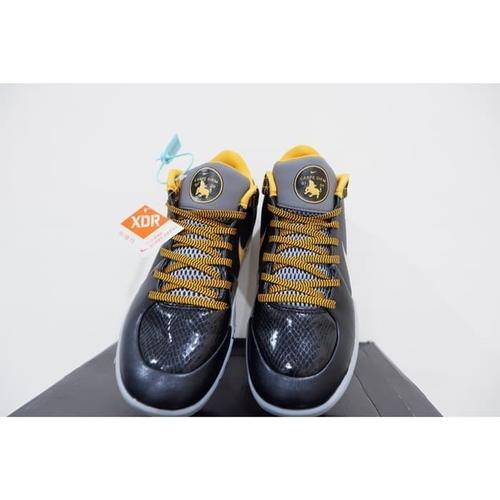 kobe 4 protro grinch