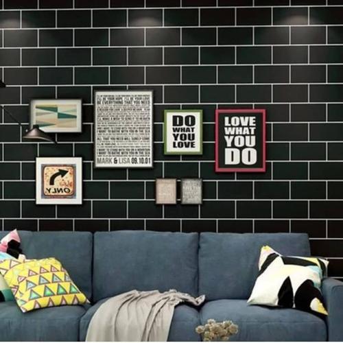 Foto Produk wallpaper stiker motif bata futuristik hitam list putih dari wallpaper_sip