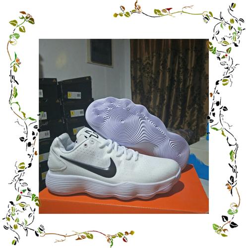 hyperdunk low white