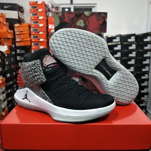 Jual Air Jordan 32 High - Black Cement 