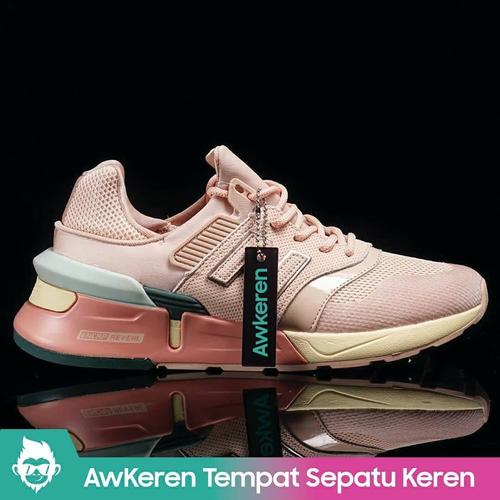 new balance salmon color
