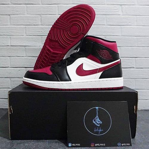 Jual Air Jordan 1 Mid Bred Toe - 555088 