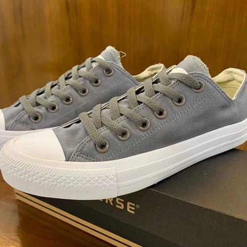 chuck taylor grey