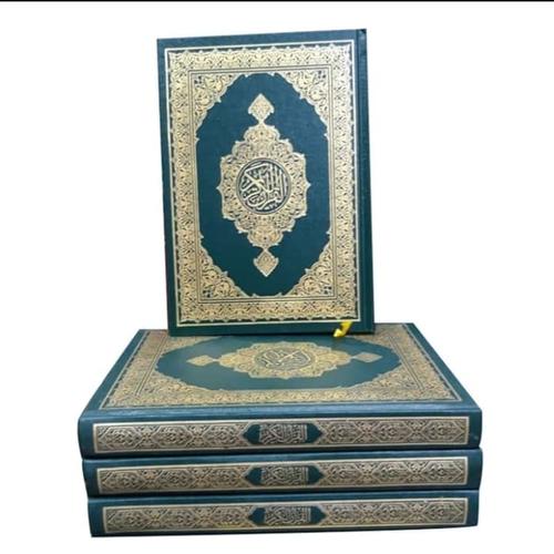 Foto Produk Al-quran Madinah/Mushaf Madinah - Ukuran 20×14 cm - Asli Saudi !! dari chanel books