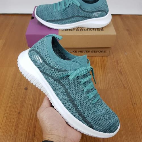 skechers ultra flex wit