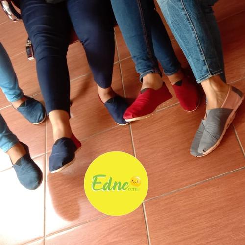 Foto Produk sepatu Wakai full maroon dari Edneceria