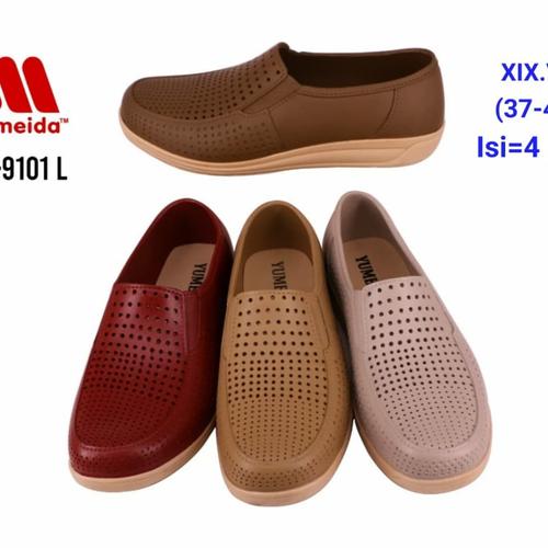 Foto Produk Sepatu Wanita Jelly Shoes Simple Slip On - flatshoes sepatu Karet flat dari Gracia OS