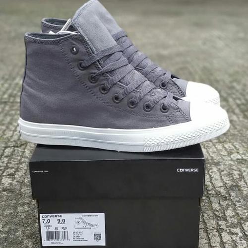 gray chuck taylor converse