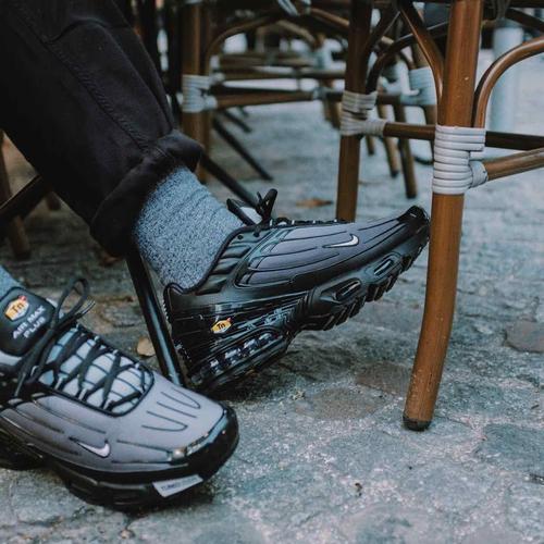 tn 3 triple black