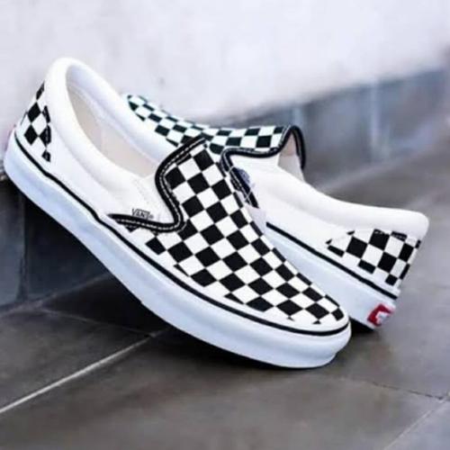 harga retail vans slip on checkerboard