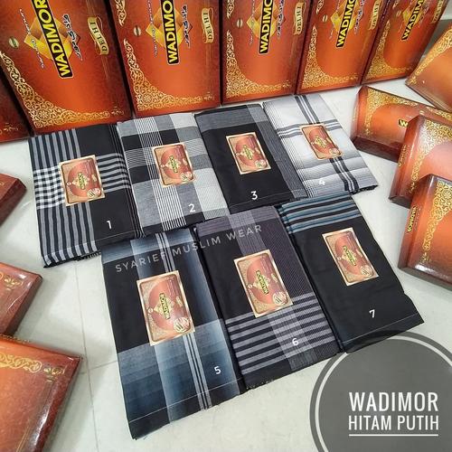 Foto Produk Sarung Wadimor - Hitam Putih dari Syarief Muslim Wear