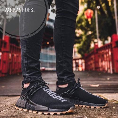 black nmd hu