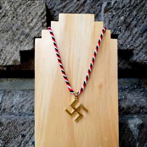 Foto Produk Kalung Tridatu Liontin Swastika Gold dari CRAFTDEWATA