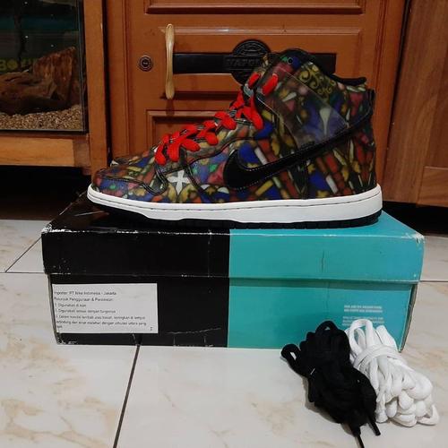 nike stained glass dunks