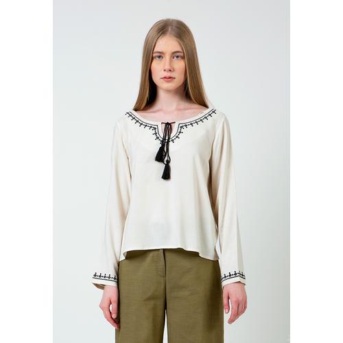 Foto Produk Colorbox Acru Embroidered Tassel Blouse I:Blwkey120D081 Acru - Acru, XS dari Colorbox Indonesia