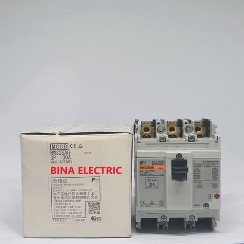 One For FUJI New BW32AAG 3P 20A Circuit Breaker IN BOX Free