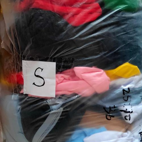 Foto Produk Kain perca majun kaos lebar ±2.3m perkg - S, random dari Gerai Hasya