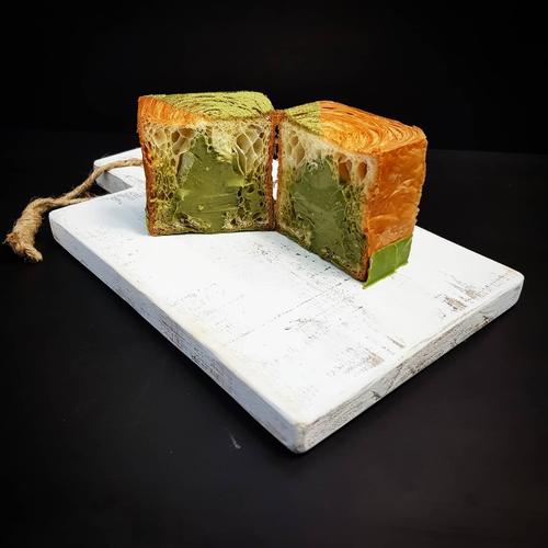 Foto Produk Croissant Don Bakeshop - Matcha Cube Croissant dari Don Bakeshop