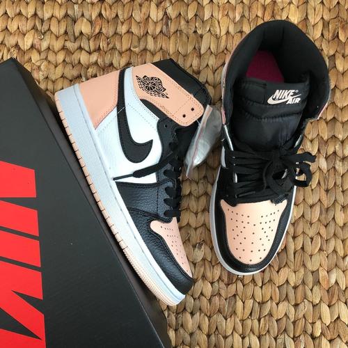 Jual Nike Air Jordan 1 Retro High Black Crimson Tint - Merah Muda, 40 -  Jakarta Utara - The Cheapest Stuff | Tokopedia