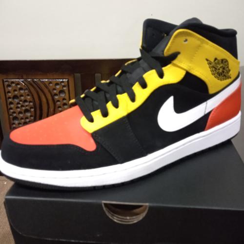 amarillo jordan 1