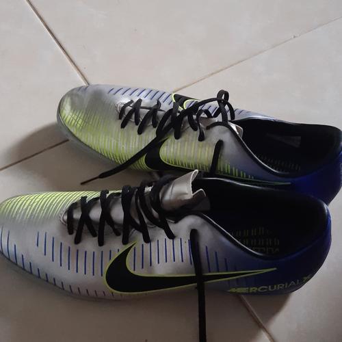 nike futsal neymar