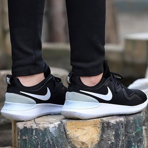 Nike best sale tessen black