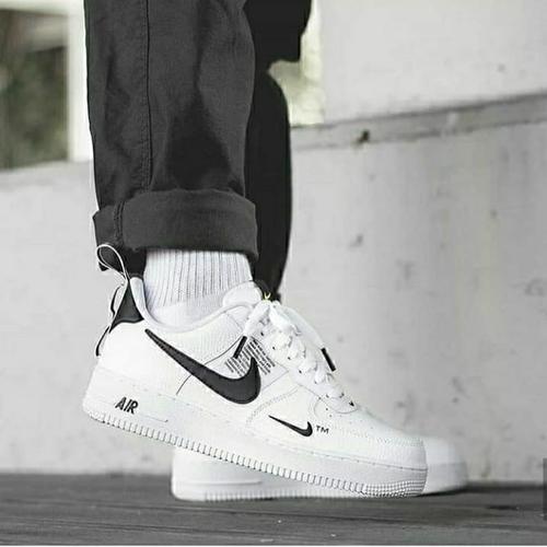 Jual Nike Air Force 1 07 LV 8 Utility White Black - Kota Depok -  shiningshoes | Tokopedia